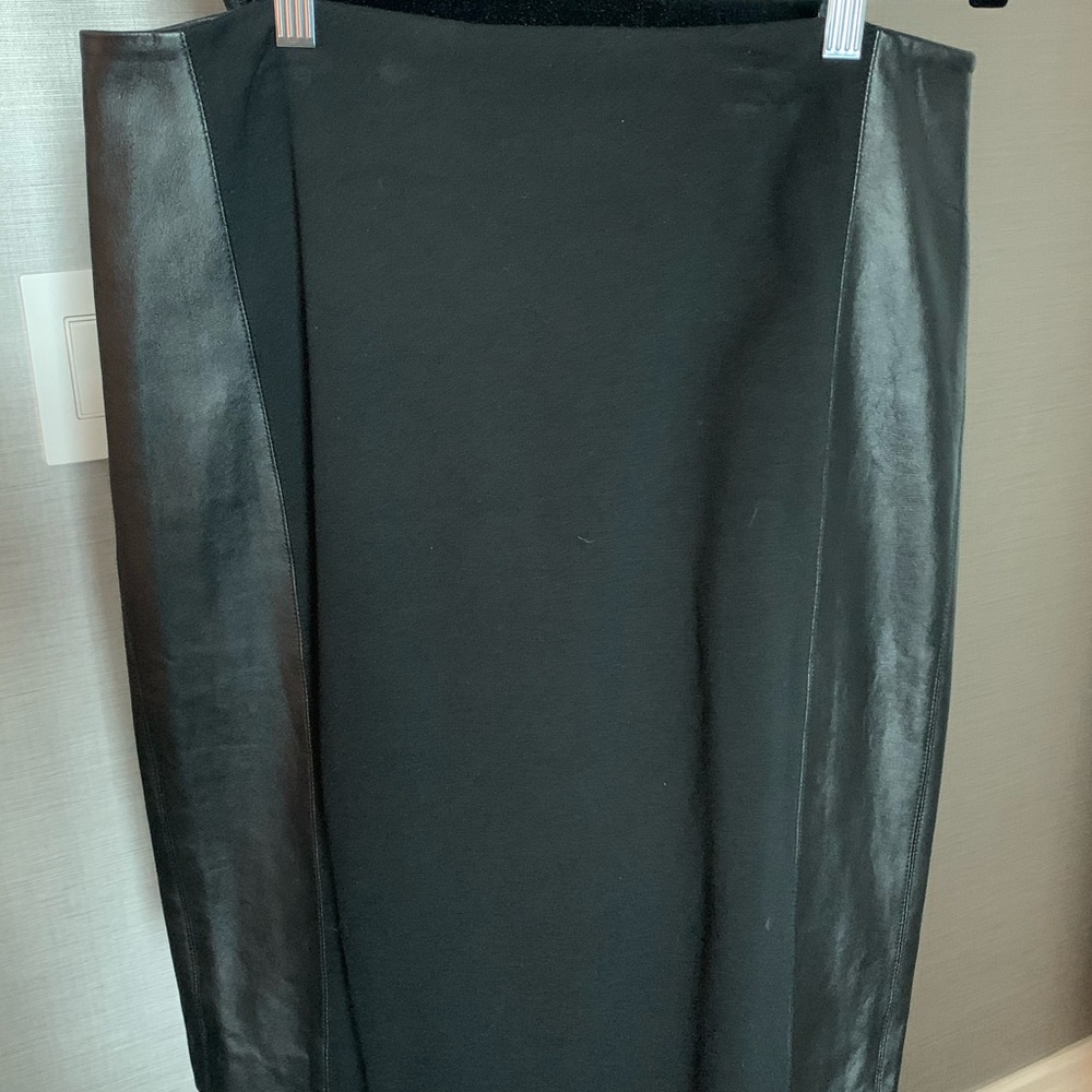 Black skirt knit with faux leather panels